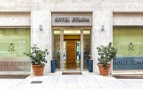 Hotel Crisol Europa  3*